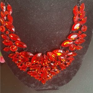 Stunning NWOT Blazing necklace by Traci Lynn Jewelry